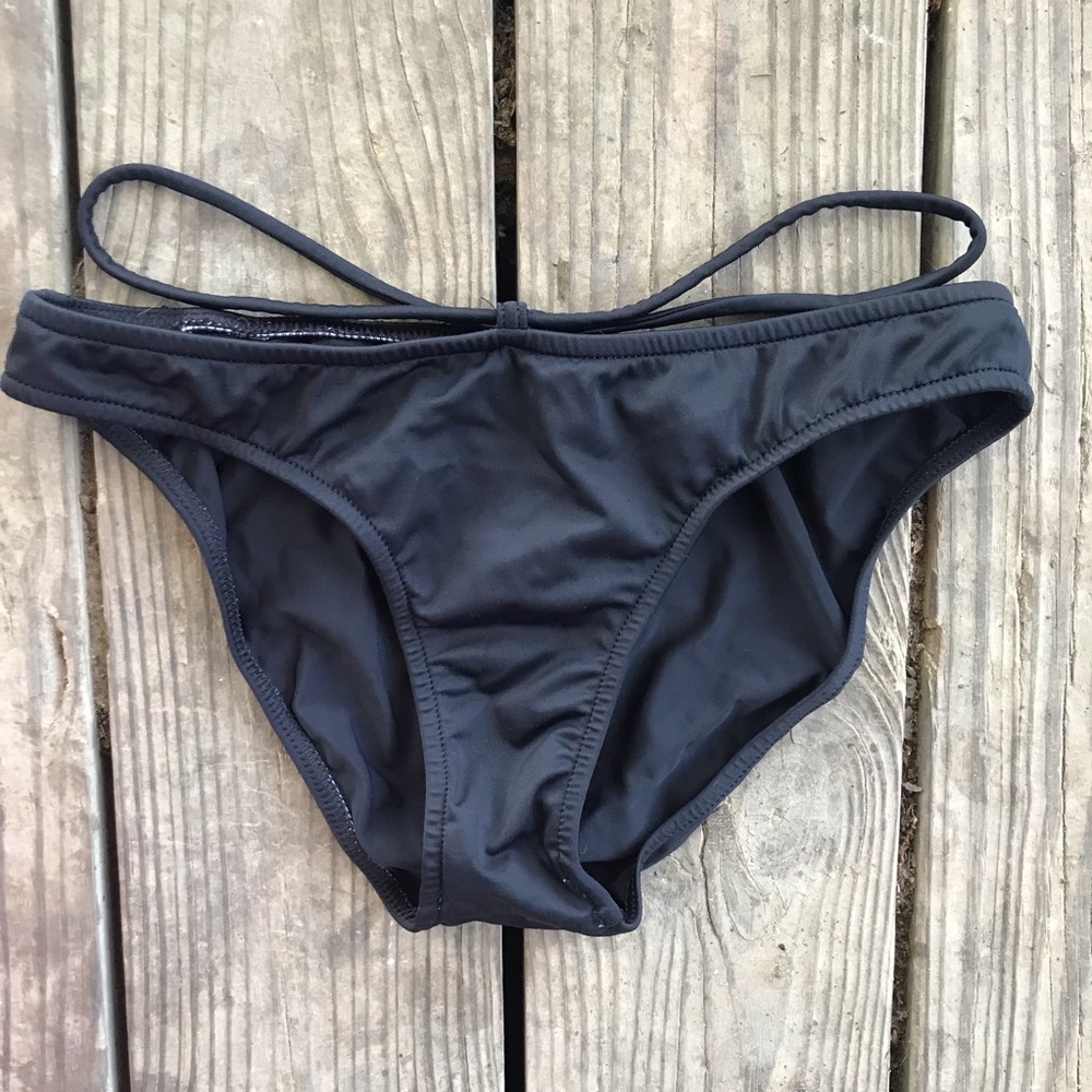 ☑️☑️ VENUS BIKINI BOTTOM SMALL